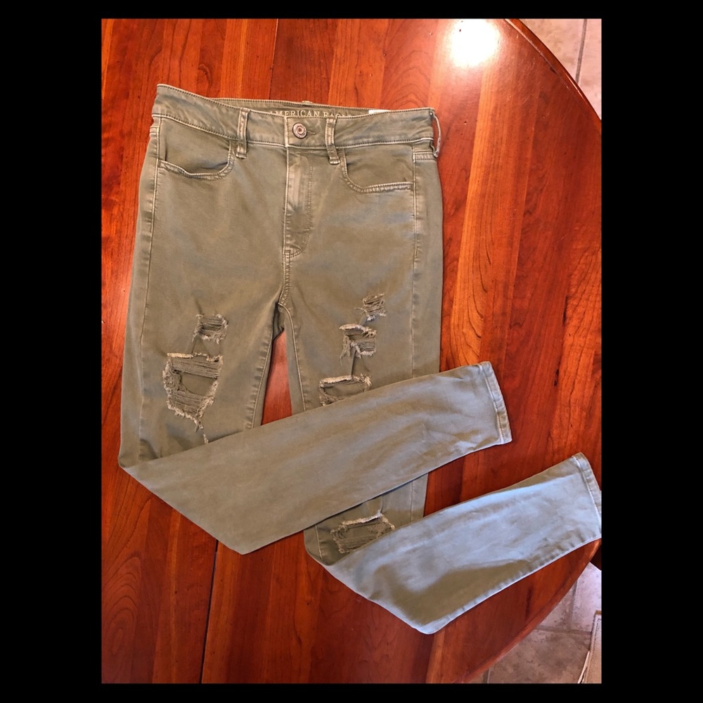 American Eagle Distressed Green Hi-Rise Jegging